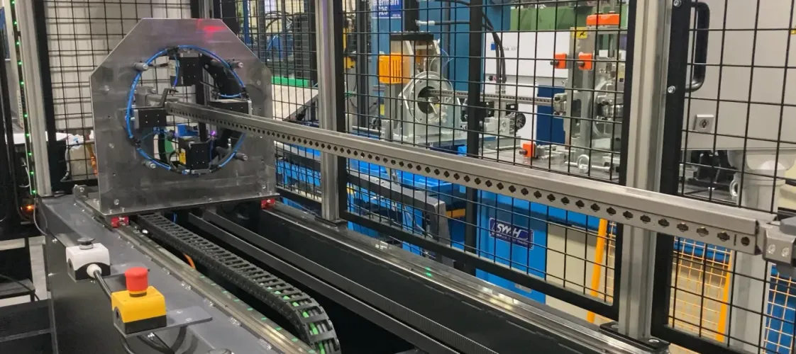 Aplikace pro kontrolu a vyhodnocení geometrických rozměrů profilu